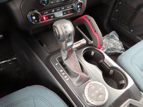 New 2025 Ford Bronco Heritage Edition image 16