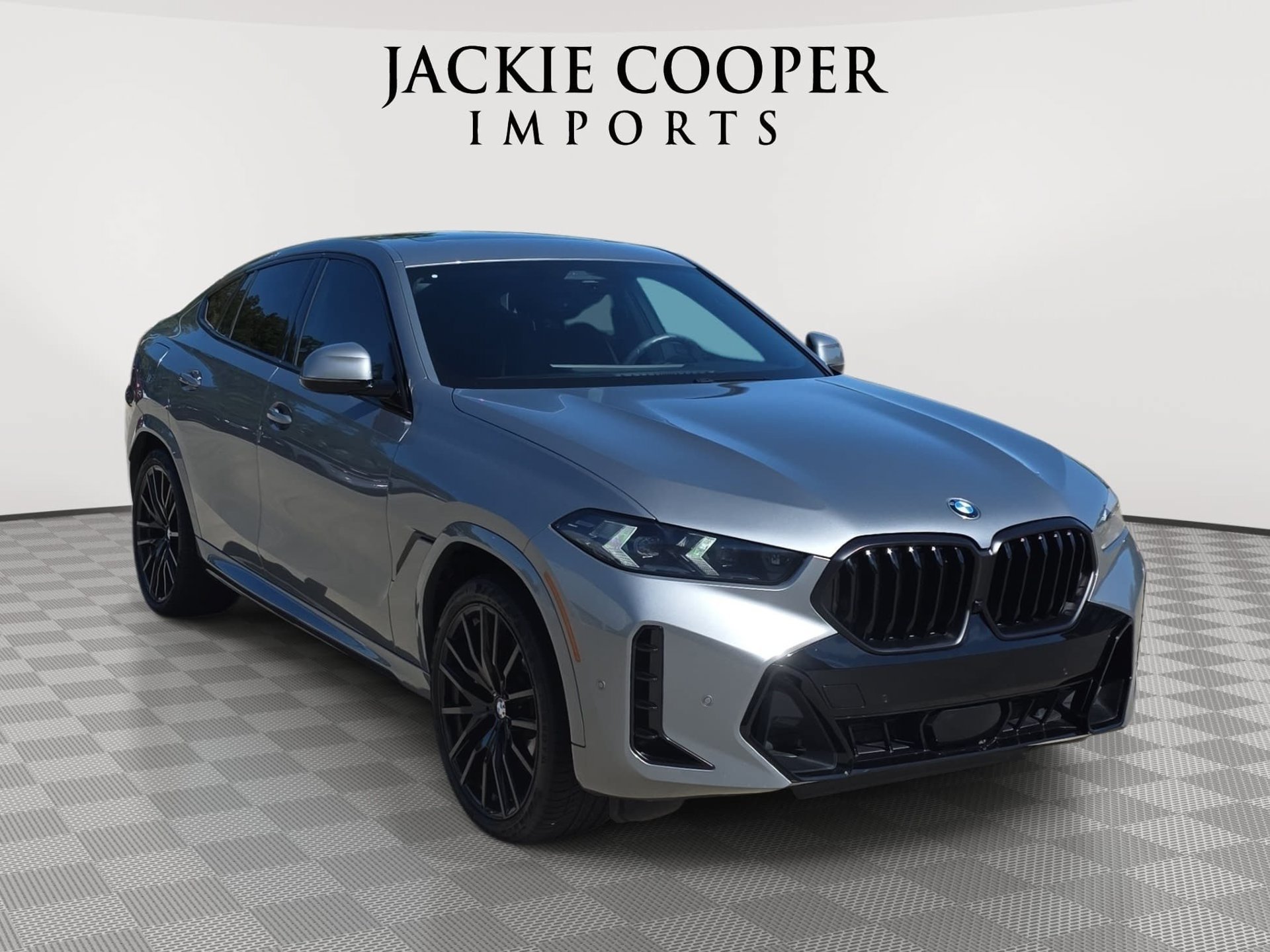 Used 2024 BMW X6 xDrive40i w/ M Sport Professional Package AWD/4WD image 3