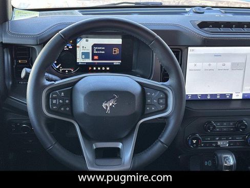 Used 2024 Ford Bronco Badlands image 23