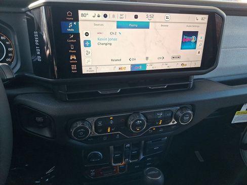 New 2026 Jeep Gladiator Willys image 8