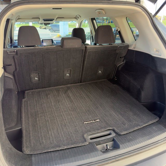 Used 2021 Nissan Rogue SV AWD/4WD image 14