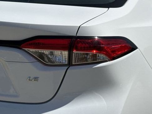 Used 2024 Toyota Corolla LE FWD image 7