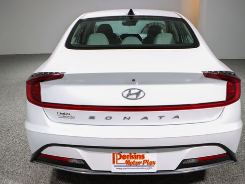 Used 2021 Hyundai Sonata SE FWD image 8