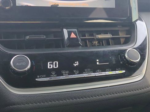 Used 2023 Toyota Corolla SE image 13