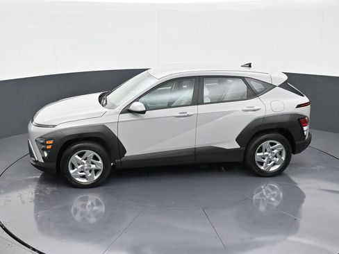 Used 2026 Hyundai Kona SE FWD image 13