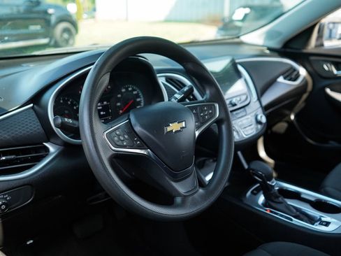 Used 2024 Chevrolet Malibu LT FWD image 6