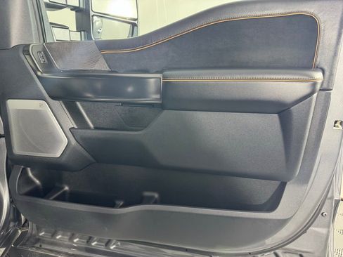 Used 2024 Ford F350 Platinum image 29