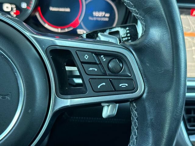 Used 2018 Porsche Panamera 4S AWD/4WD image 29
