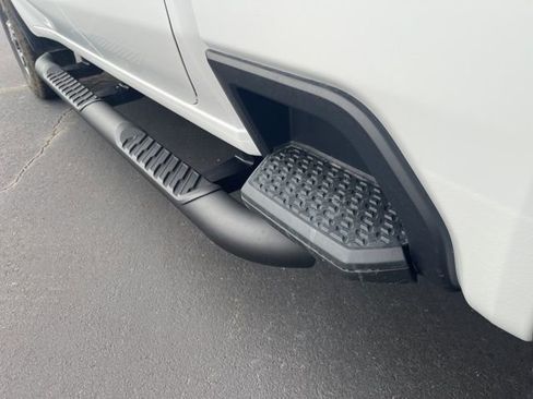 New 2026 GMC Sierra 2500 SLE image 11