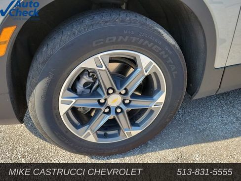 Used 2025 Chevrolet Blazer LT AWD/4WD image 9