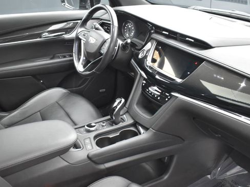 Used 2021 Cadillac XT6 Sport image 37