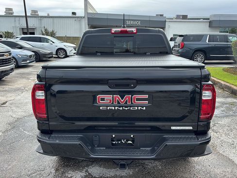 Used 2025 GMC Canyon Elevation w/ Convenience Package AWD/4WD image 6