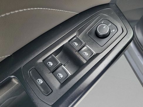 Used 2021 Volkswagen Atlas Cross Sport SE w/ Panoramic Sunroof Package image 20