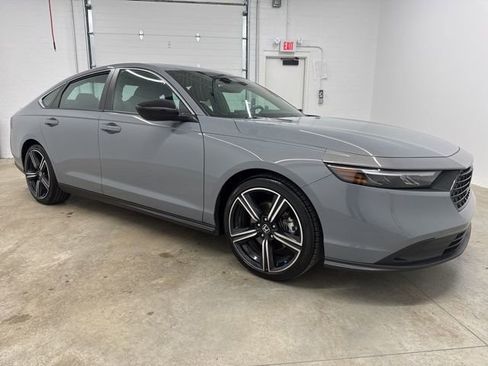 Certified 2023 Honda Accord Sport image 3