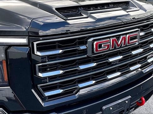 Used 2025 GMC Sierra 2500 AT4 w/ AT4 Premium Plus Package AWD/4WD image 33
