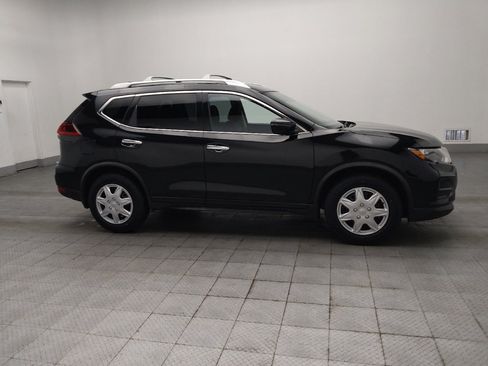 Used 2019 Nissan Rogue S w/ Special Edition Package FWD image 11