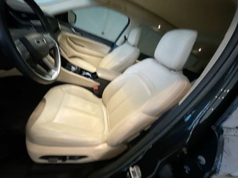 Used 2022 Jeep Grand Cherokee L Limited image 11