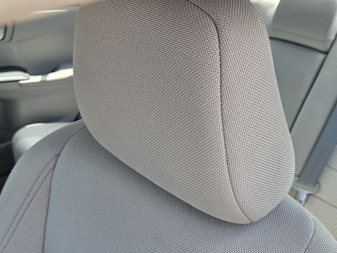 Used 2015 Toyota Camry LE FWD image 15