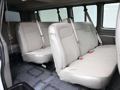 Used 2025 Chevrolet Express 3500 LT w/ LT Preferred Equipment Group RWD image 14