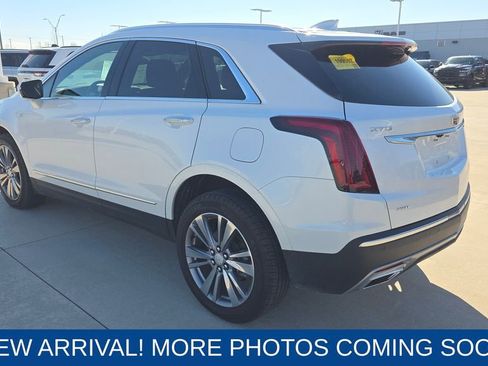 Used 2025 Cadillac XT5 Premium Luxury image 3