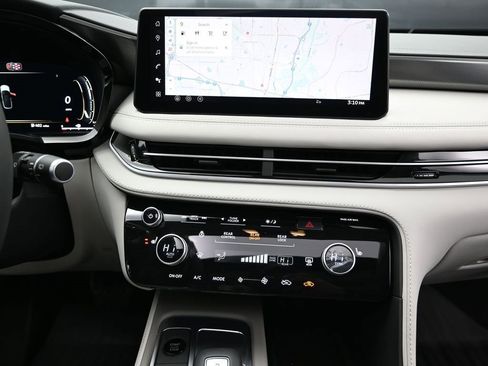 Certified 2026 INFINITI QX60 Pure w/ Cargo Package image 29