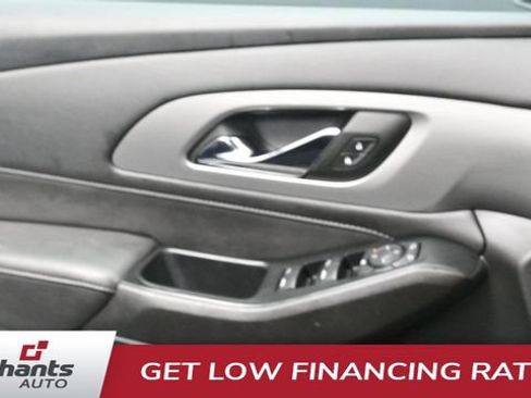 Used 2023 Chevrolet Traverse LT AWD/4WD image 22