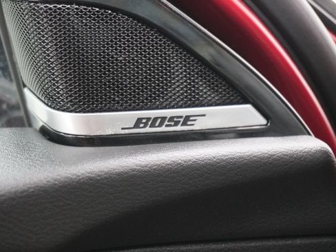 Used 2017 INFINITI QX30 Premium w/ Navigation Package image 14