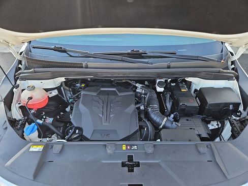 Used 2024 Kia Carnival LX image 35