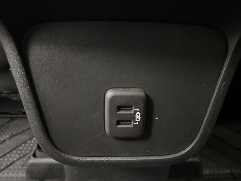 Used 2023 Chevrolet Equinox LS w/ LS Convenience Package image 24