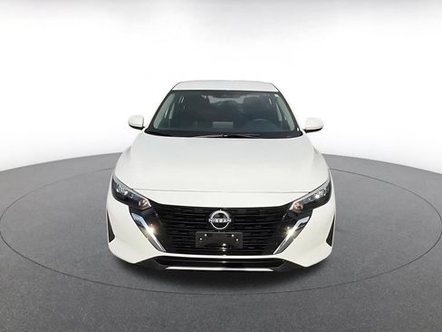 Used 2025 Nissan Sentra SV FWD image 4
