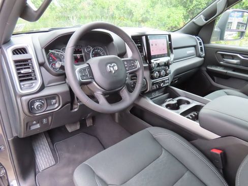 Certified 2025 RAM 1500 Big Horn AWD/4WD image 21