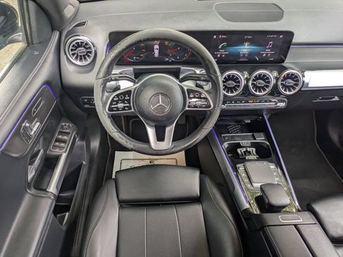 Used 2022 Mercedes-Benz GLB 250 4MATIC image 15