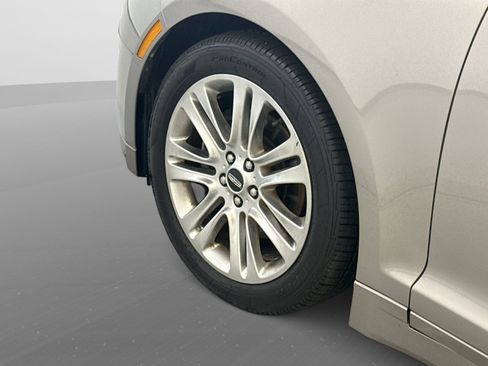 Used 2016 Lincoln MKZ FWD image 22