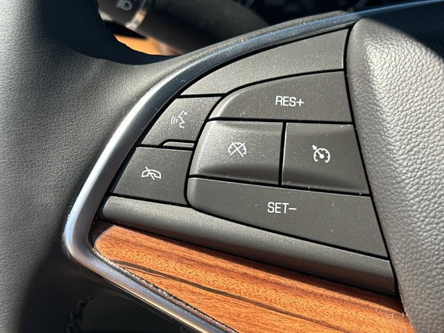 Used 2025 Cadillac XT5 Premium Luxury w/ Technology Package FWD image 28