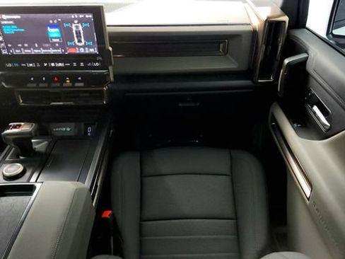 Used 2025 GMC Hummer EV 2X AWD/4WD image 54