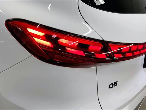 Used 2025 Audi Q5 Premium Plus w/ Premium Plus image 32