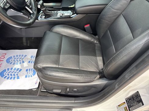 Used 2020 Kia Cadenza Technology image 15