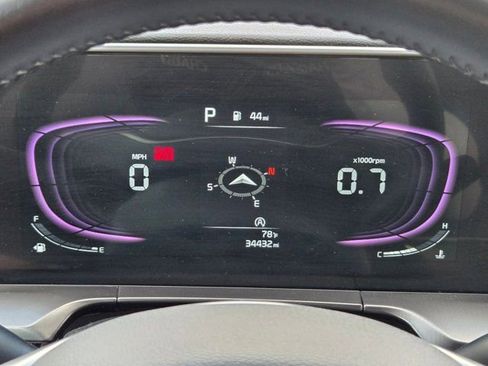 Used 2025 Kia Telluride S image 16