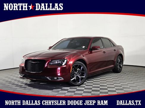Used 2023 Chrysler 300 S RWD image 1