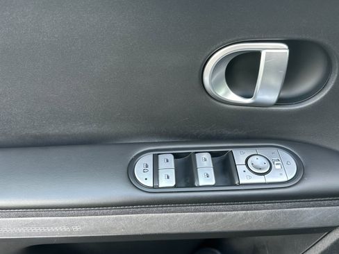 Used 2023 Hyundai Ioniq 5 SEL image 11