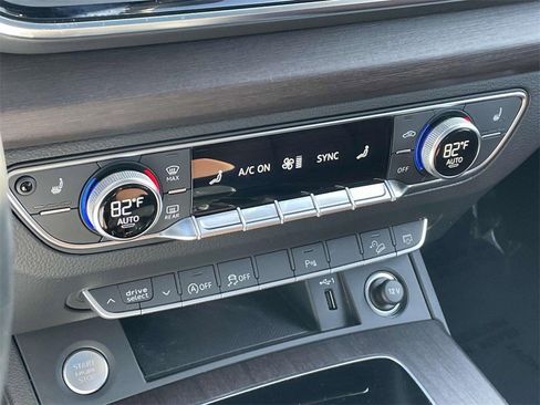 Used 2022 Audi Q5 2.0T Premium image 29