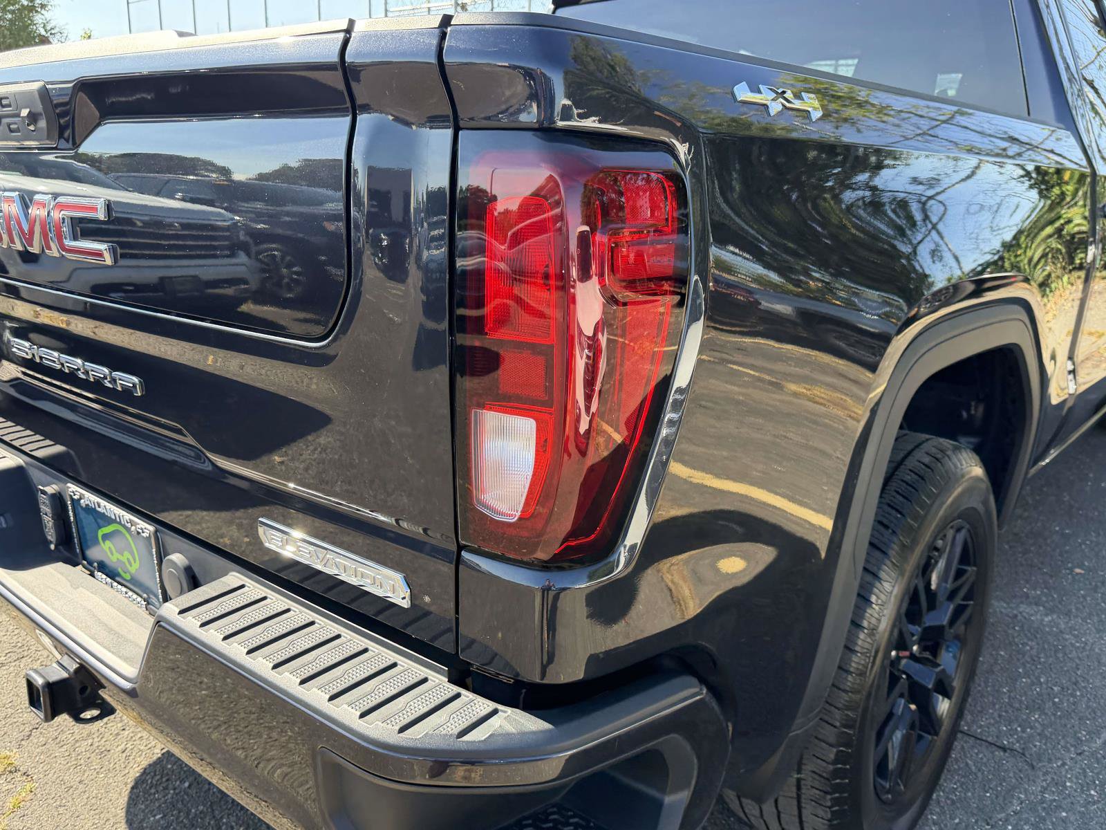 Certified 2023 GMC Sierra 1500 Elevation AWD/4WD image 7