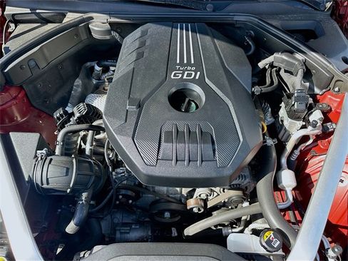 Used 2023 Genesis G70 2.0T image 29