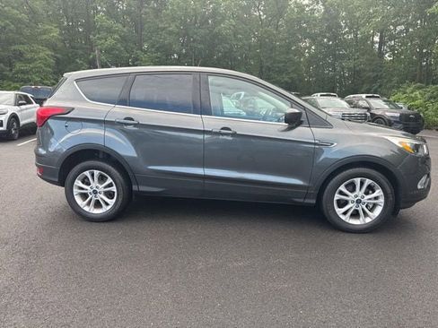 Used 2019 Ford Escape SE FWD image 6