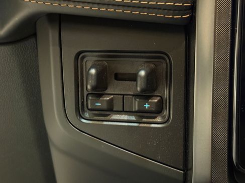 Used 2023 Ford Expedition Max Platinum image 35