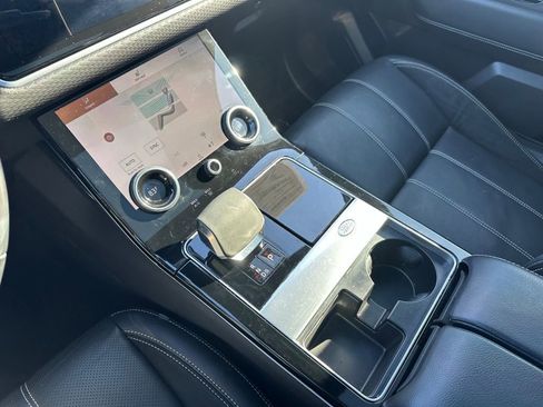 Used 2021 Land Rover Range Rover Velar R-Dynamic S image 24