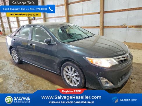 Used 2014 Toyota Camry XLE FWD image 5