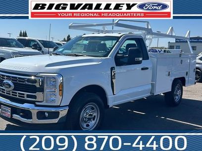 New 2025 Ford F350 XL w/ XL Chrome Package