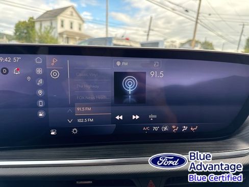 Used 2024 Buick Envision Preferred image 23