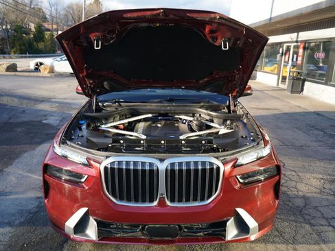 Used 2025 BMW X7 xDrive40i w/ Executive Package image 79